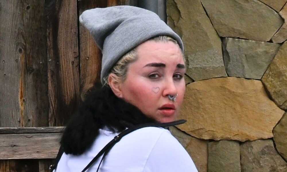 Amanda Bynes Comeback: Weight Loss & Career Revival at 40