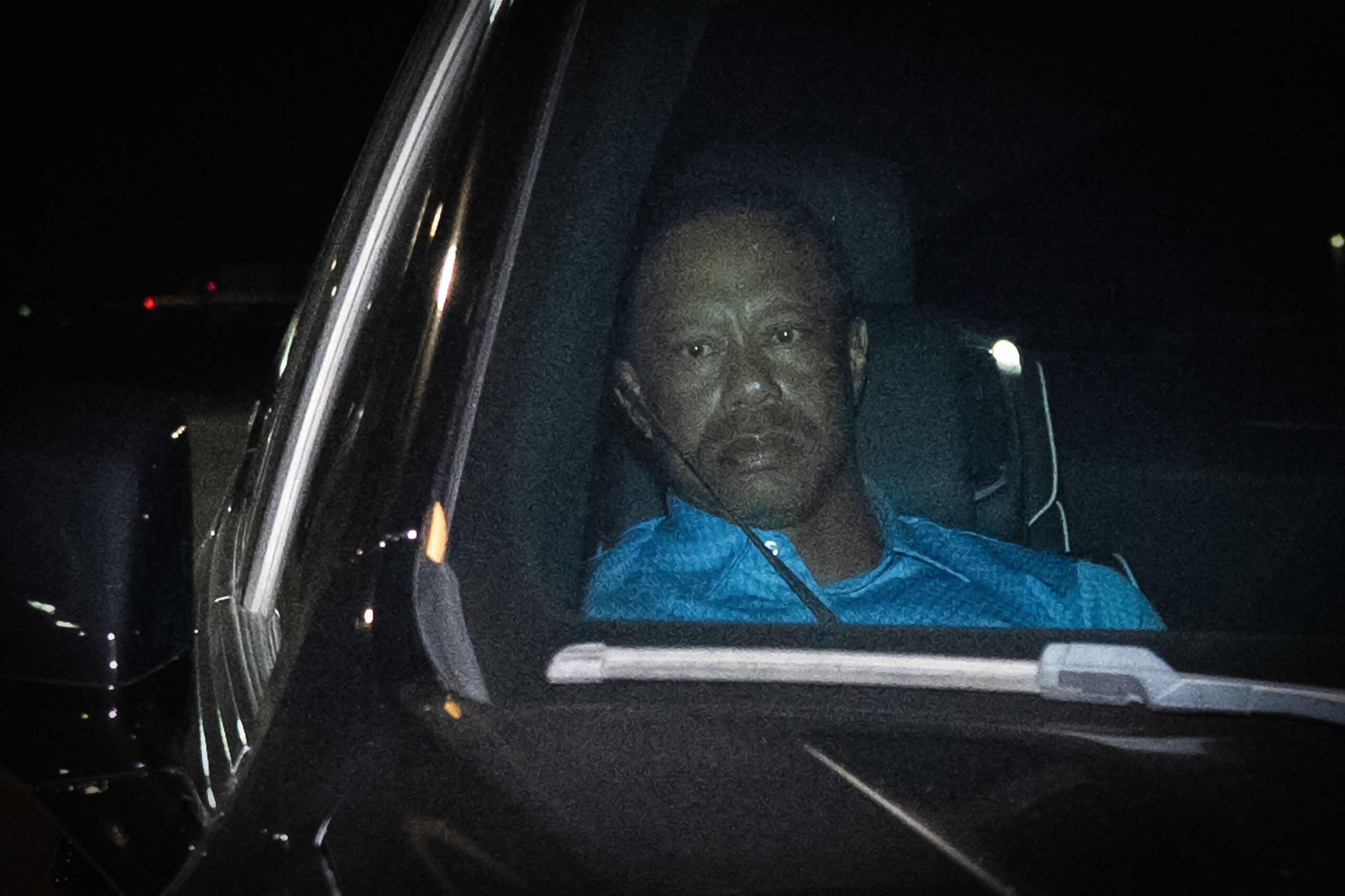 Tiger Woods is released From Jail after he crashed his car and was arrest for DUI